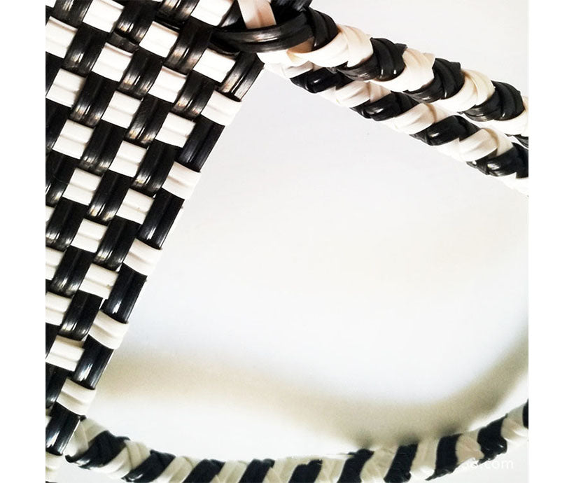 Durable Fashion Commuting Simple Black and White Plaid Square Large Capacity PP Woven Straw Woven Bag