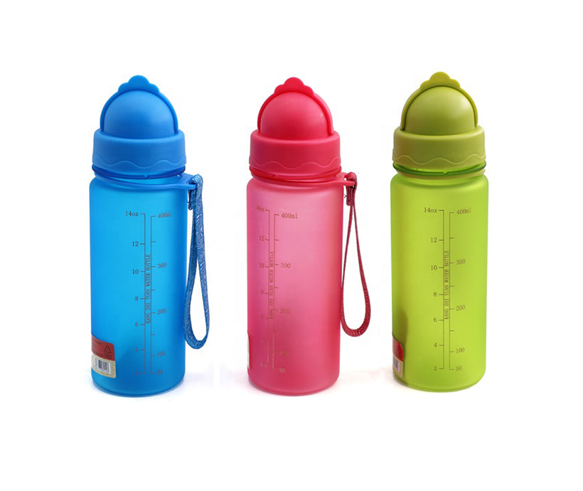 Custom bpa free plastic kids drinking water bottle tumbler with straw portable travel bottle