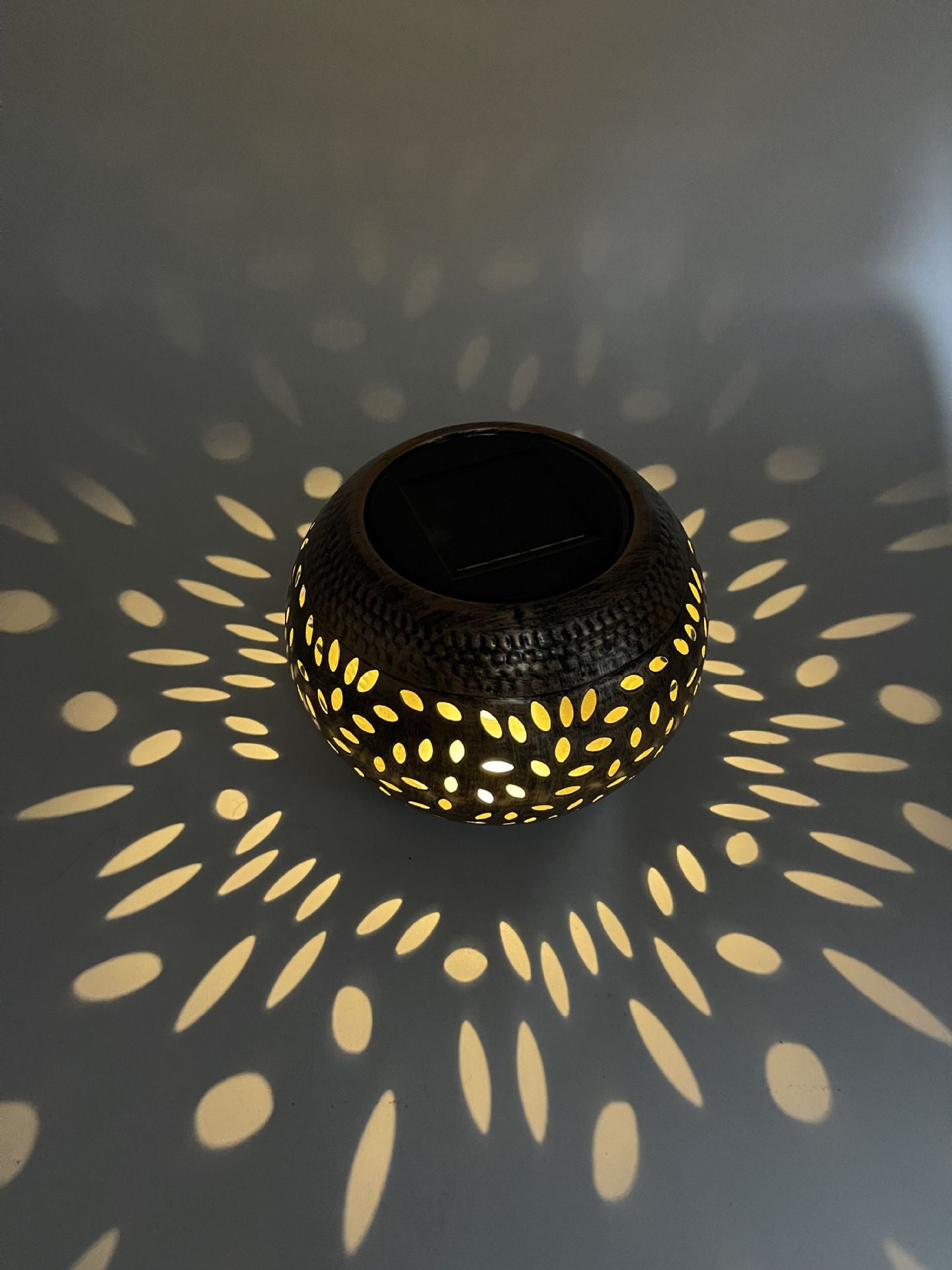 Solar Courtyard Lights Hollow Metal Desktop Decorative Lamp for Garden Landscape Ornaments