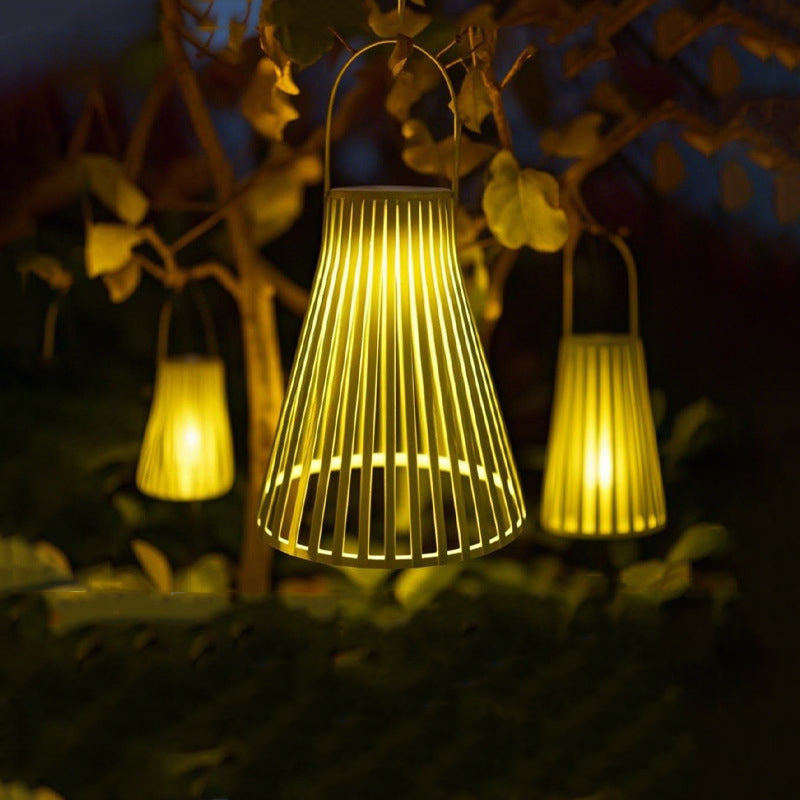 New Design Home Atmosphere LED Hanging Lamp Plastic Solar Powered Landscape Light for Hotel and Theme Park Lawn