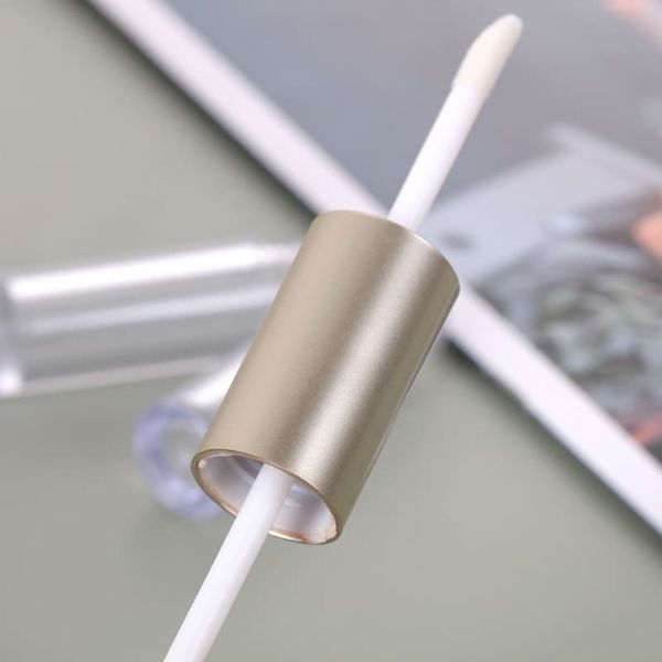 lg03-empty-double-ended-lip-gloss-tubes-at-factory-price_0_600