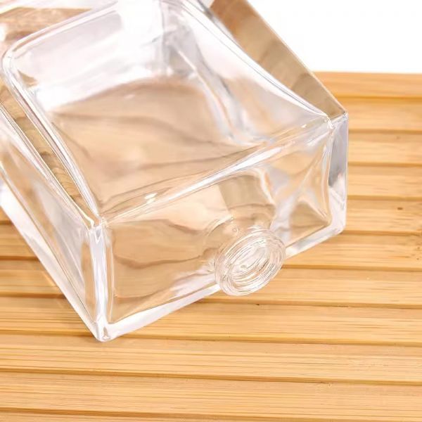 pb129-wholesale-empty-glass-perfume-bottle-50ml_0_600
