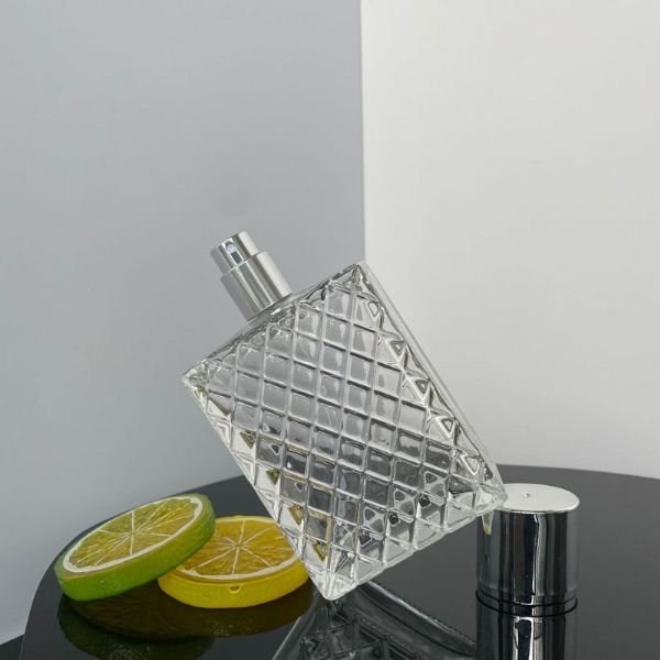 pb79-wholesale-factory-100ml-spray-perfume-bottles-square-flat-bottle-grid-shape-glass-bottle-sub-bottle_0_600