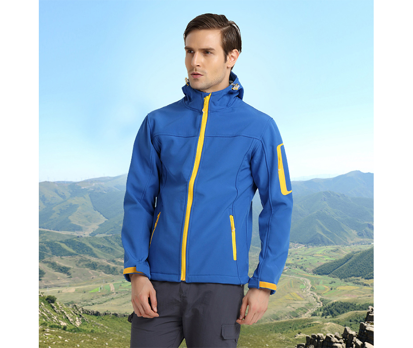 Outdoor Soft Shell Couple Jackets Waterproof Skiing Jacket for Camping Running
